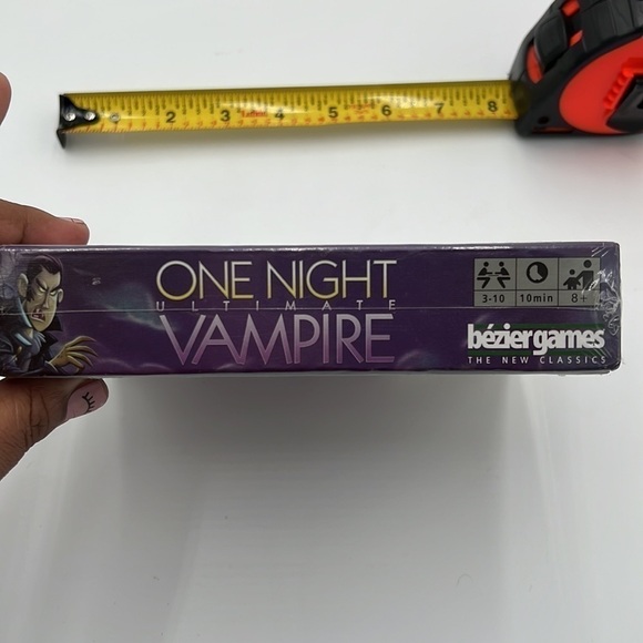 One Night Ultimate Vampire – Scary Fun Party Game for Kids & Families NWT - Picture 6 of 8